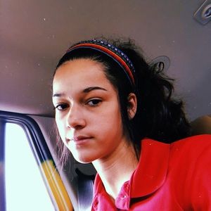 Meet your Posher, Alyssa